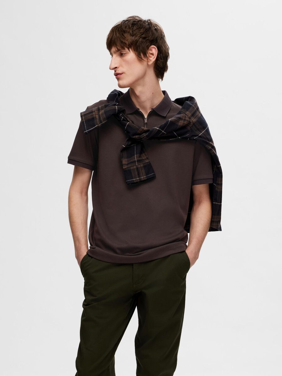 Selected ZIPPER POLO SHIRT, Chocolate Torte, highres - 16079026_ChocolateTorte_003.jpg
