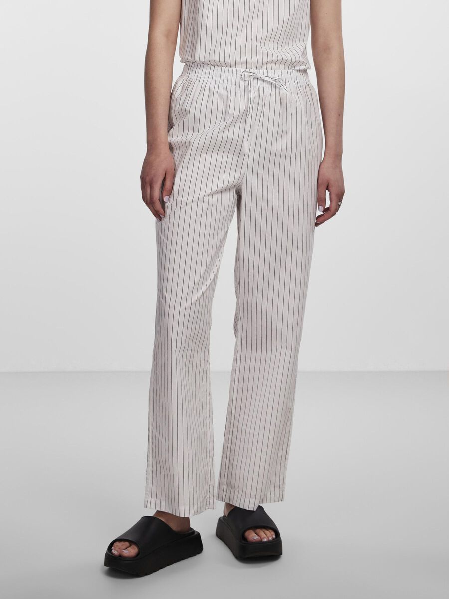 Pieces PCJULLA WIDE-LEG TROUSERS, Bright White, highres - 17147464_BrightWhite_1088426_003.jpg