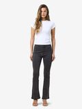 Noisy May NMSALLIE FLARED JEANS, Dark Grey Denim, highres - 27017556_DarkGreyDenim_004.jpg